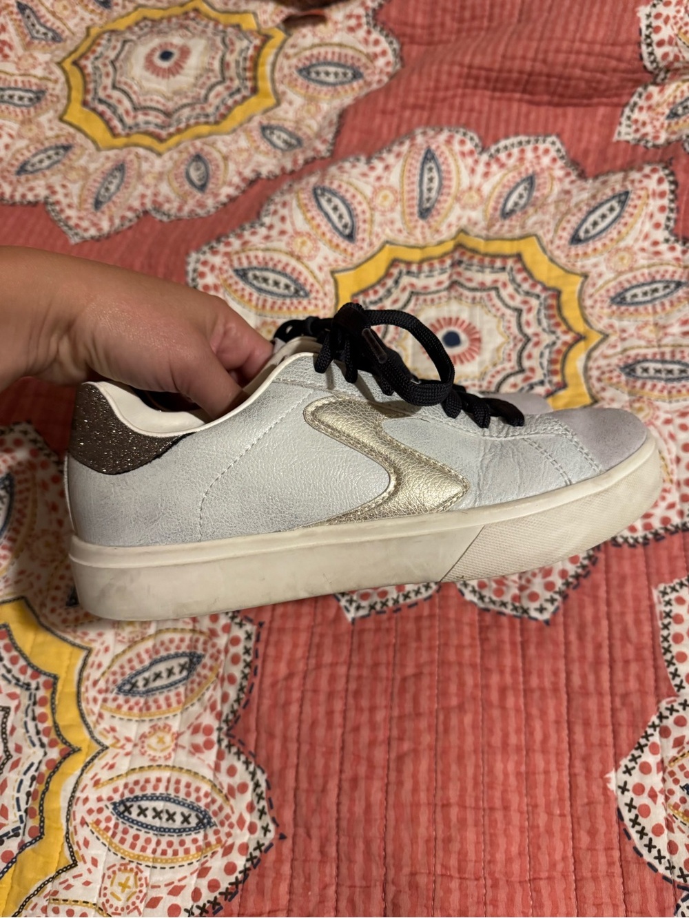 Skechers White Sneakers with Gold Accent and Black Laces